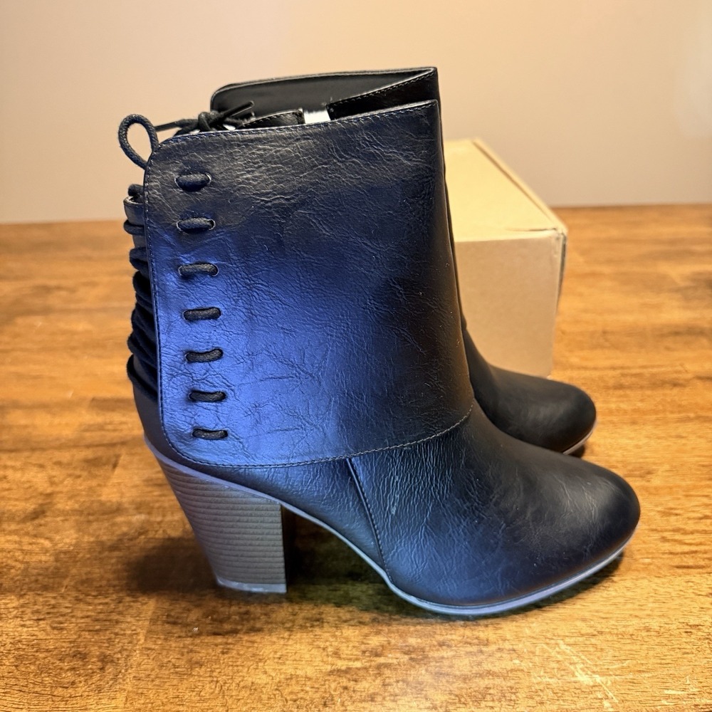 New AYLA Black Bootie From The Journee Collection Size 8.5 Mid Ankle Boot